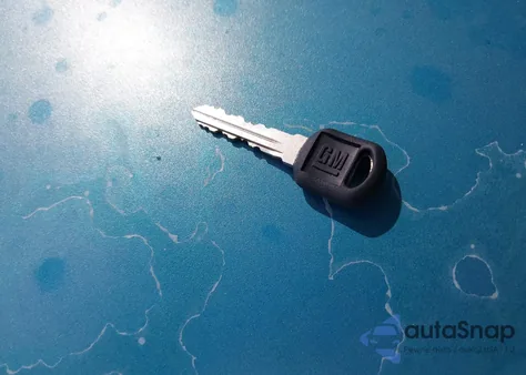 1998 Chevrolet Cavalier из США, поврежденный, VIN 1G1JC5249W7185408